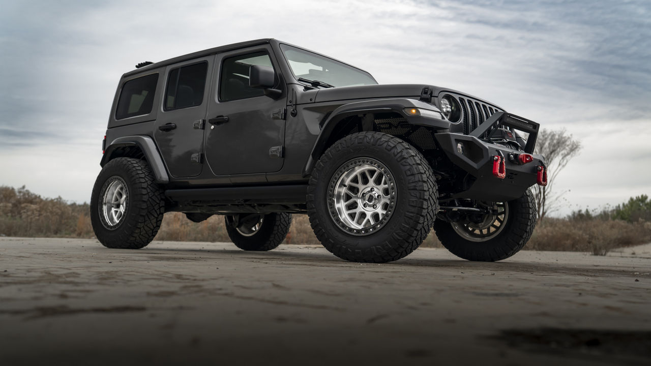 KLL/MODEL.027C typeⅡ ホワイト カーペンター G527 2019 Jeep Wrangler - KMC GRENADE CRAWL BEADLOCK - Machined | KMC